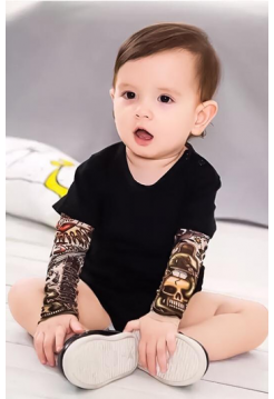 Чорний дитячий бодик з тату на рукавах tatto